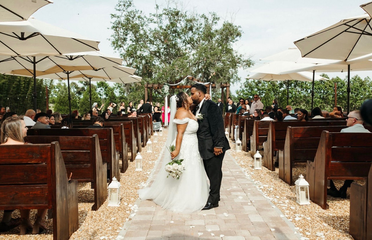 Elegant estate wedding