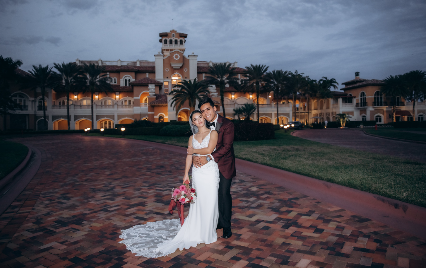 Elegant Florida beach ceremony
